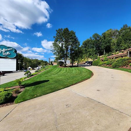 Jefferson Hills Motel Clairton Exterior photo